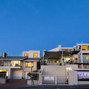 Blaauw Village Guest house